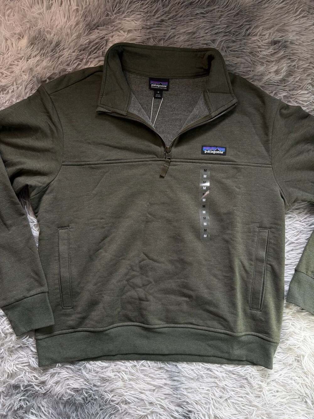 NWT Patagonia Women's Ahnya Pullover Quarter-Zip Sweatshirt in Pine Needle Green